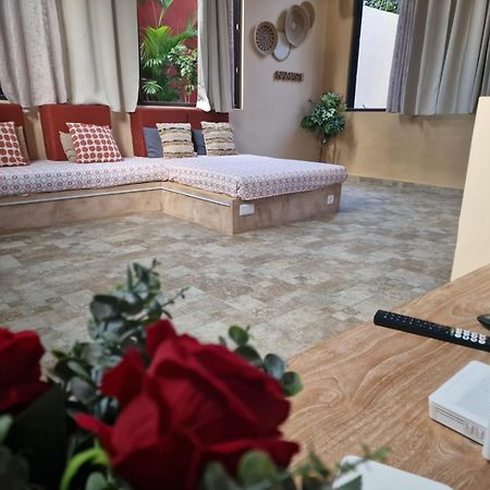 Villa Centre Grand Baie Bagian luar foto